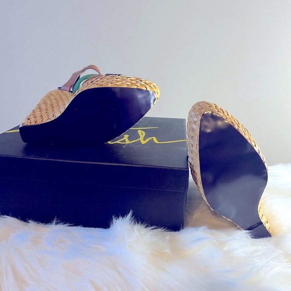 London Trash Juno Tanmu Sandal - Picture 6 of 6